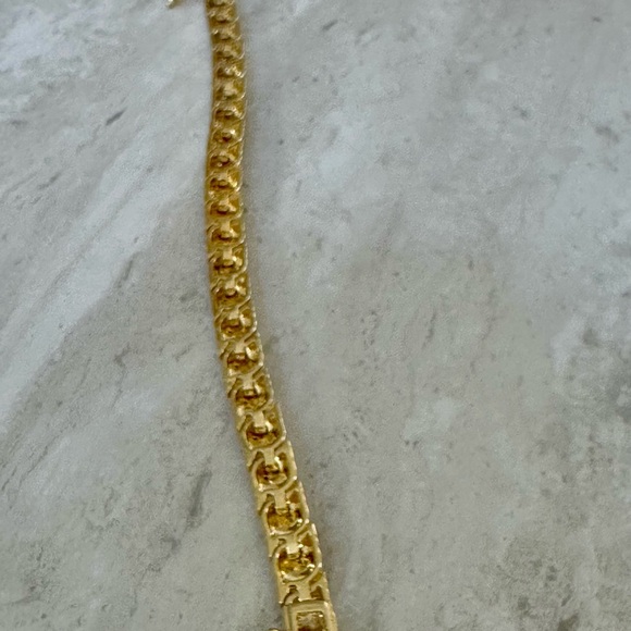 Gold-plated Round Diamond Leaf Design, Link Tennis Bracelet - Picture 6 of 6